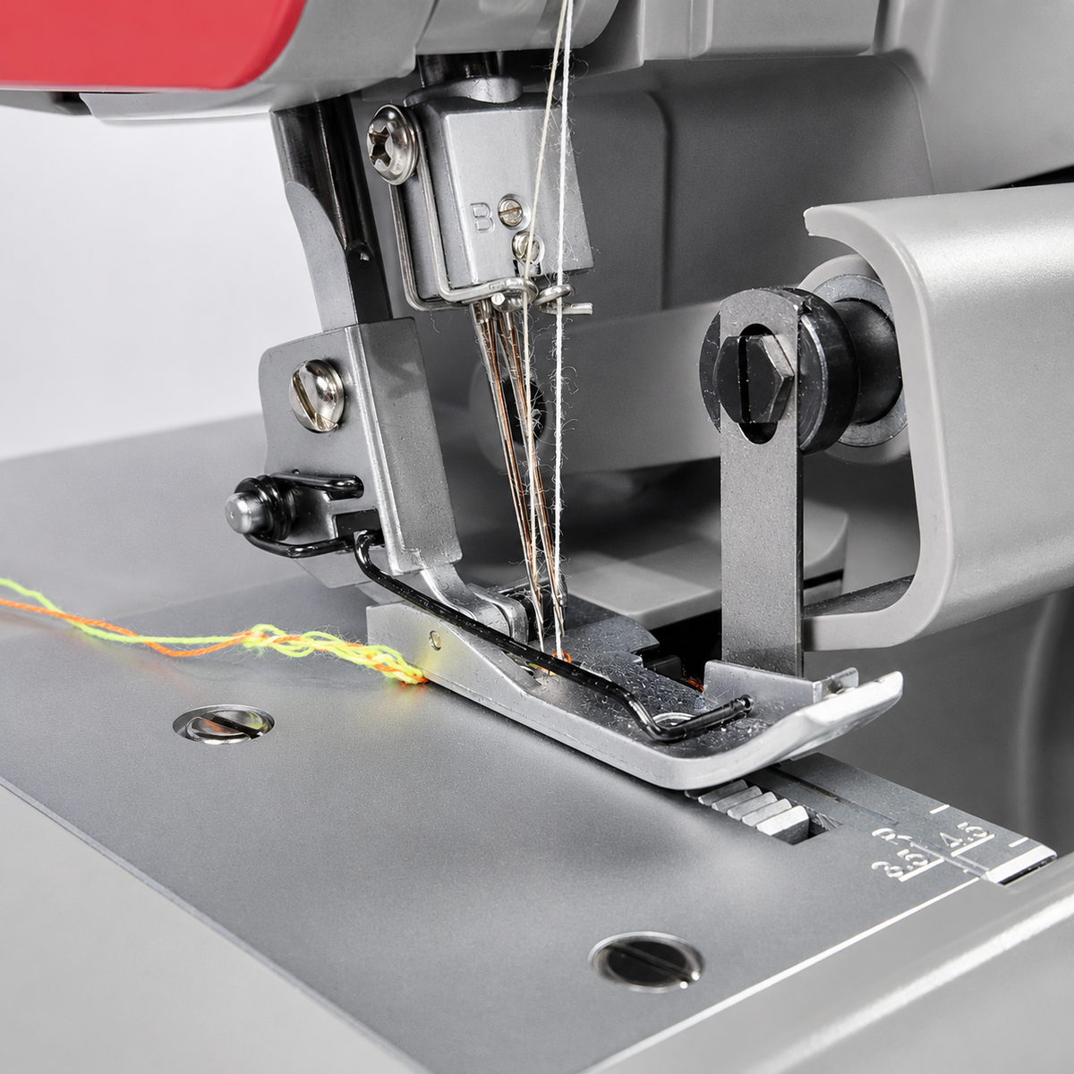 Máquina Overlock Familiar SIRIUS FY503 de 2, 3 y 4 Hilos